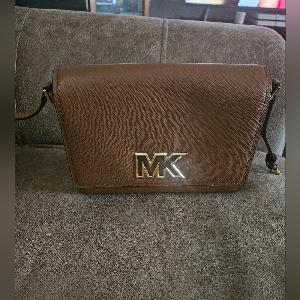 Micheal Kors crossbody